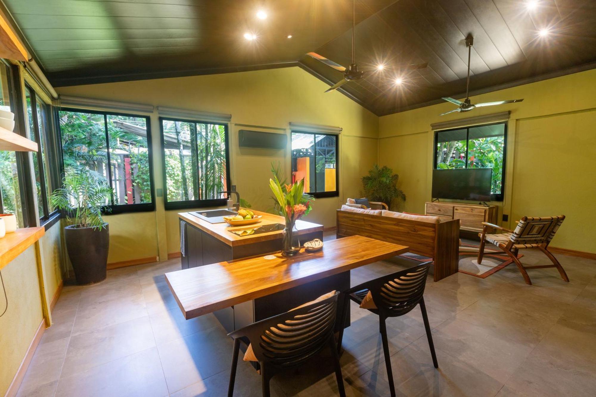 Hotel Banana Azul - Adults Only Puerto Viejo de Talamanca 外观 照片